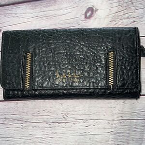Nicole Miller wallet  